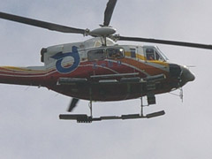 突然登場した消防防災航空センターのヘリコプター